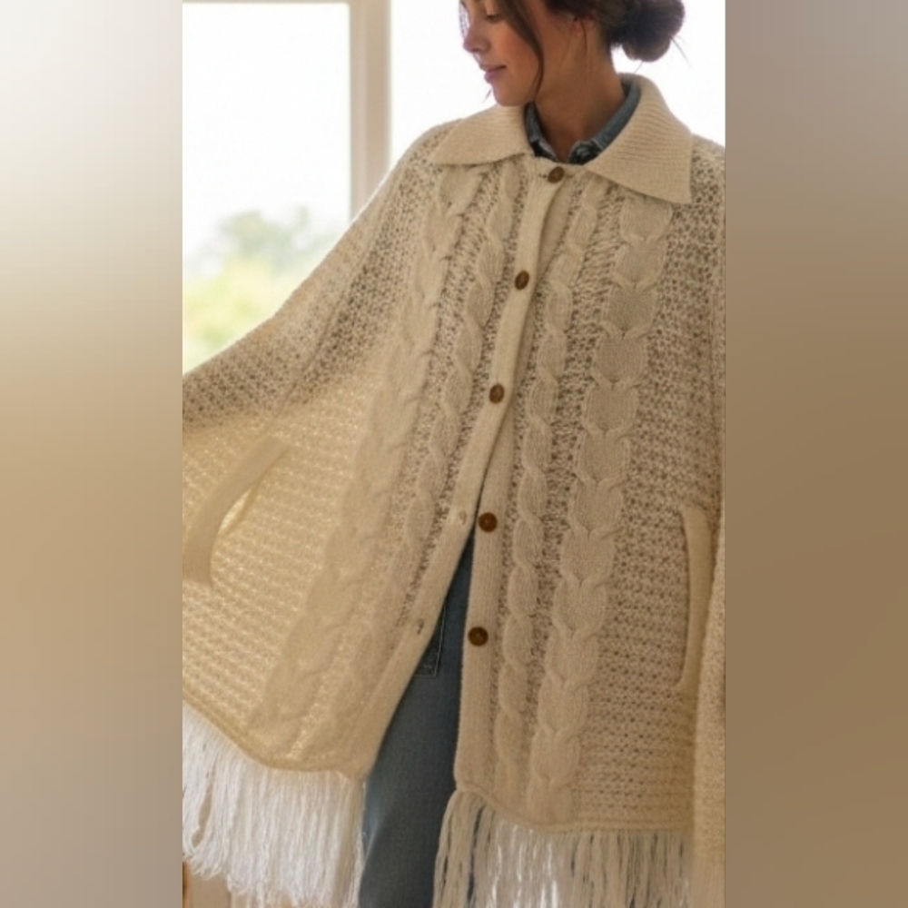 ✨ VINTAGE 70s Boho Cream Cable Knit Fringe Cape – Arm Openings – Cozy! - Picture 4 of 16